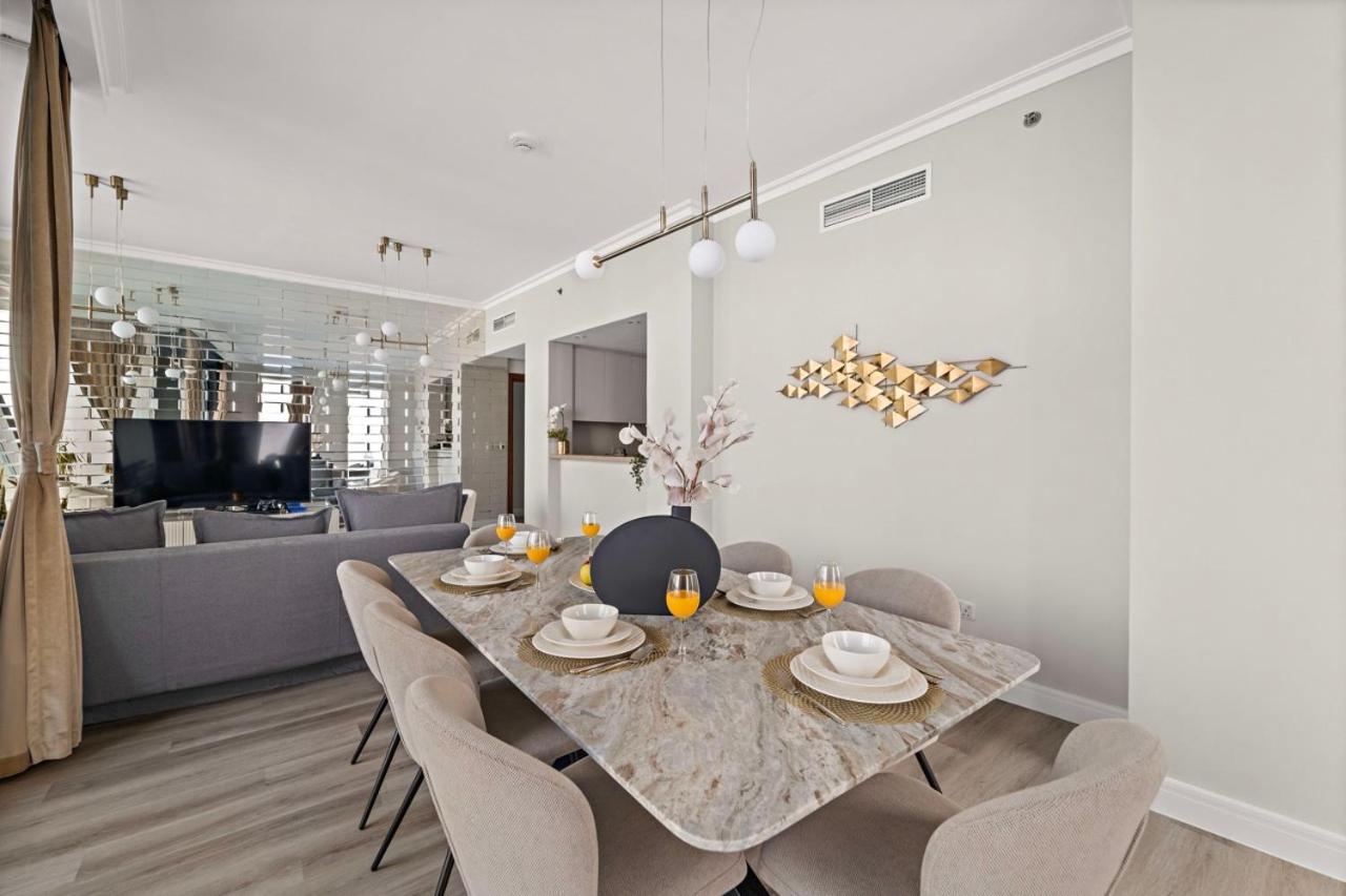 First Class 3Br With Full Burj Khalifa And Fountain View Dubai Bagian luar foto