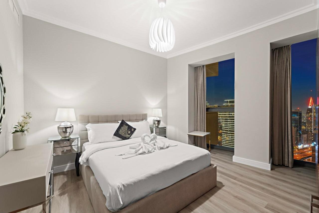 First Class 3Br With Full Burj Khalifa And Fountain View Dubai Bagian luar foto