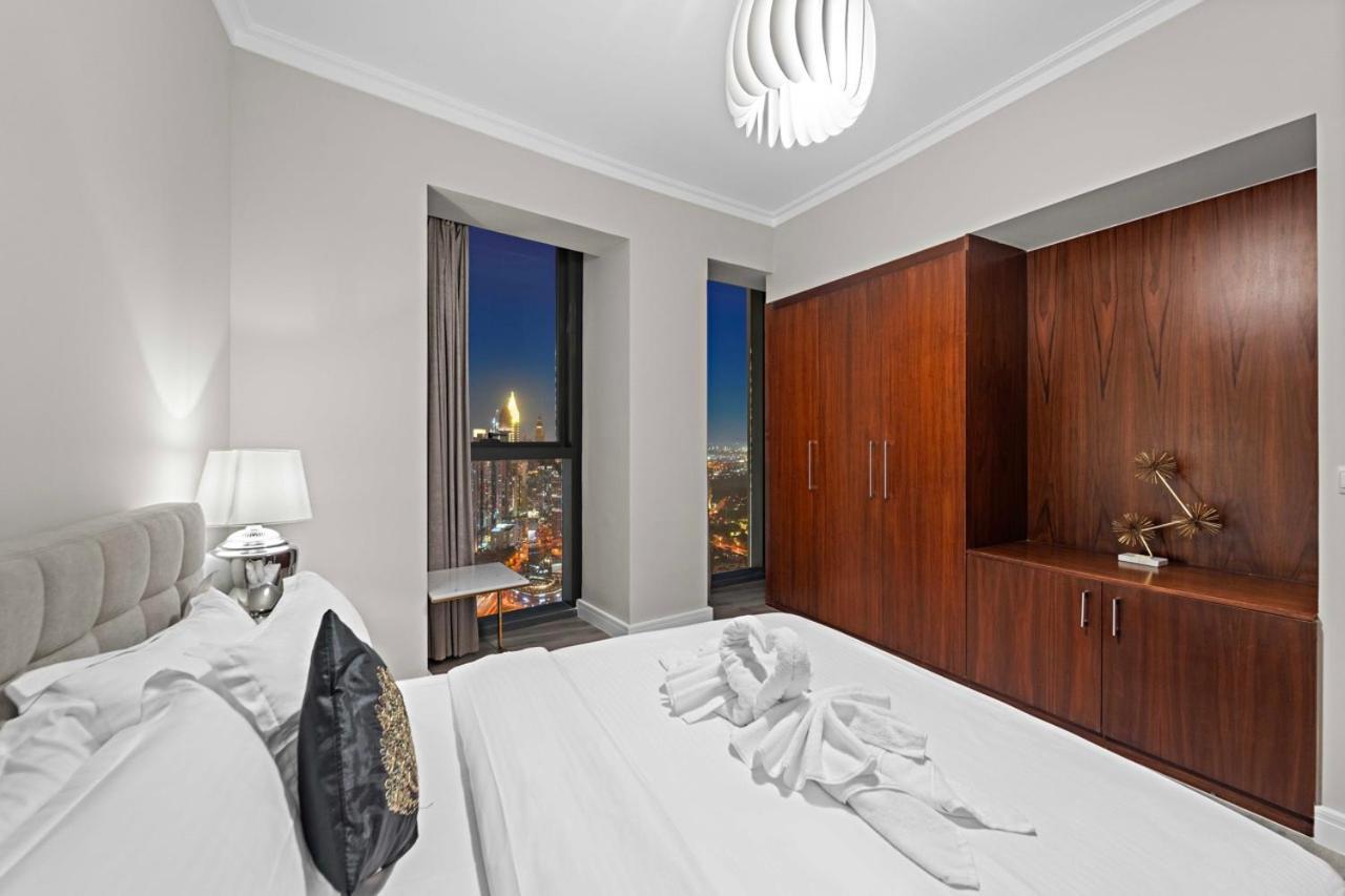 First Class 3Br With Full Burj Khalifa And Fountain View Dubai Bagian luar foto